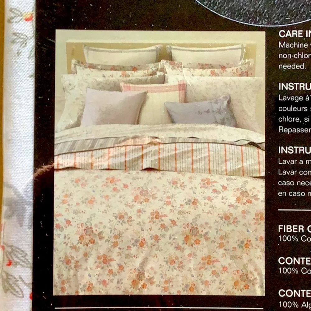 Ralph Lauren Carolyne Vine Pillowcases.